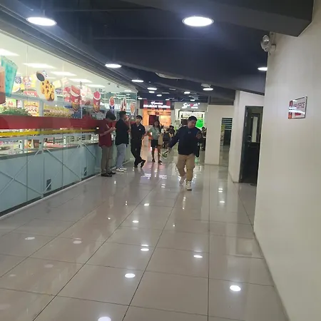 Goldyrich Staycation Place -Urban Deca Tower Cubao