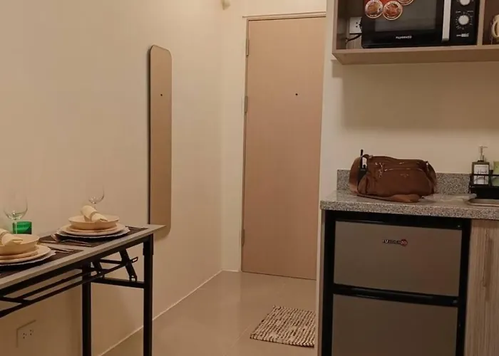 Goldyrich Staycation Place -urban Deca Tower Cubao 5* Manila
